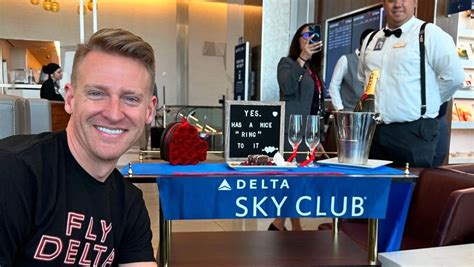 sexcommuniti|How Delta Air Lines made inroads with the LGBTQ community.